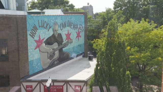 prine-mural.jpg 