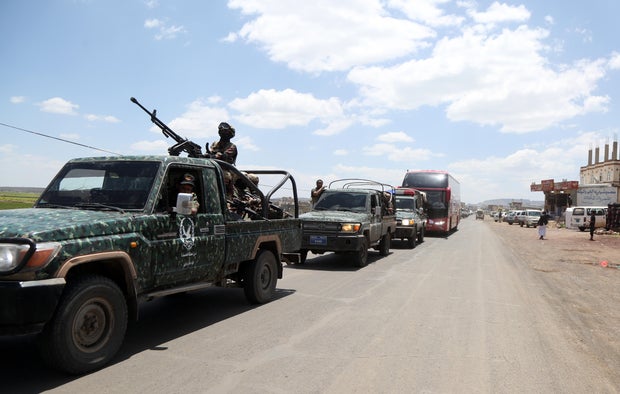 Yemen's Houthi Detained Fighters Arriving Sana'a In 2026