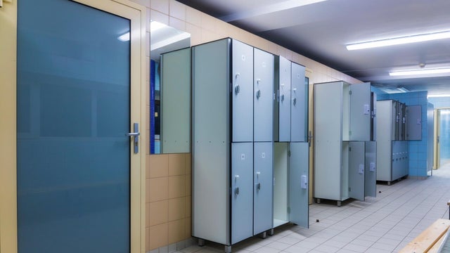 locker-room-slider.jpg 