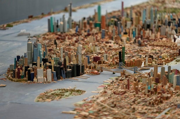 Lower Manhattan and Brooklyn on the model