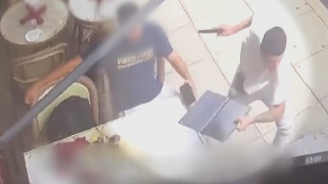 23pkg-kc-rittenhouse-laptop-armed-robbery-transfer-frame-220.jpg 