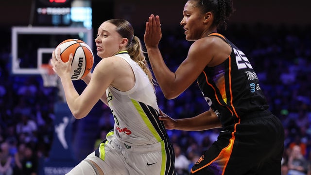 Phoenix Mercury v Dallas Wings 