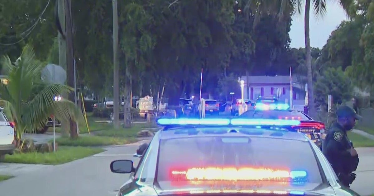 1 killed, 1 wounded after shooting in Lauderdale Lakes, officials say ...