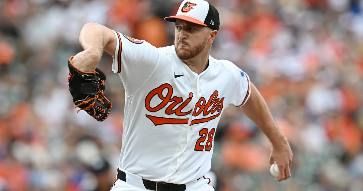 Brewers tie team record with 97th win, beat Orioles 1-0 with help of fly ball lost in sun