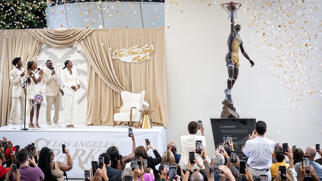 The Lisa Leslie statue unveiling celebration at Star Plaza outside Crypto.com Arena 