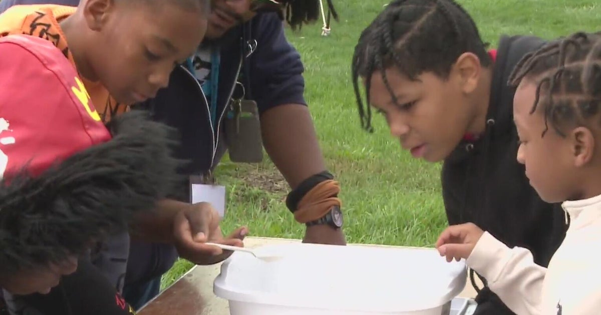 Detroit students learn about environmental science with lessons at Belle Isle Park
