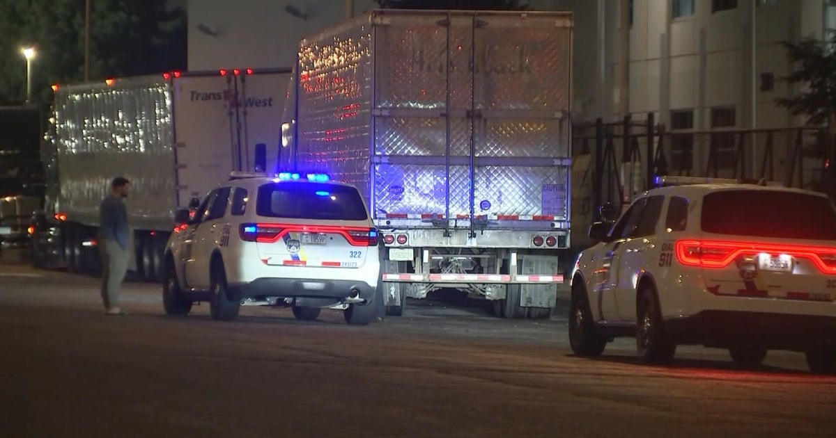Dozens of Black Angus beef ribs stolen from truck in South Philadelphia, police say - CBS News