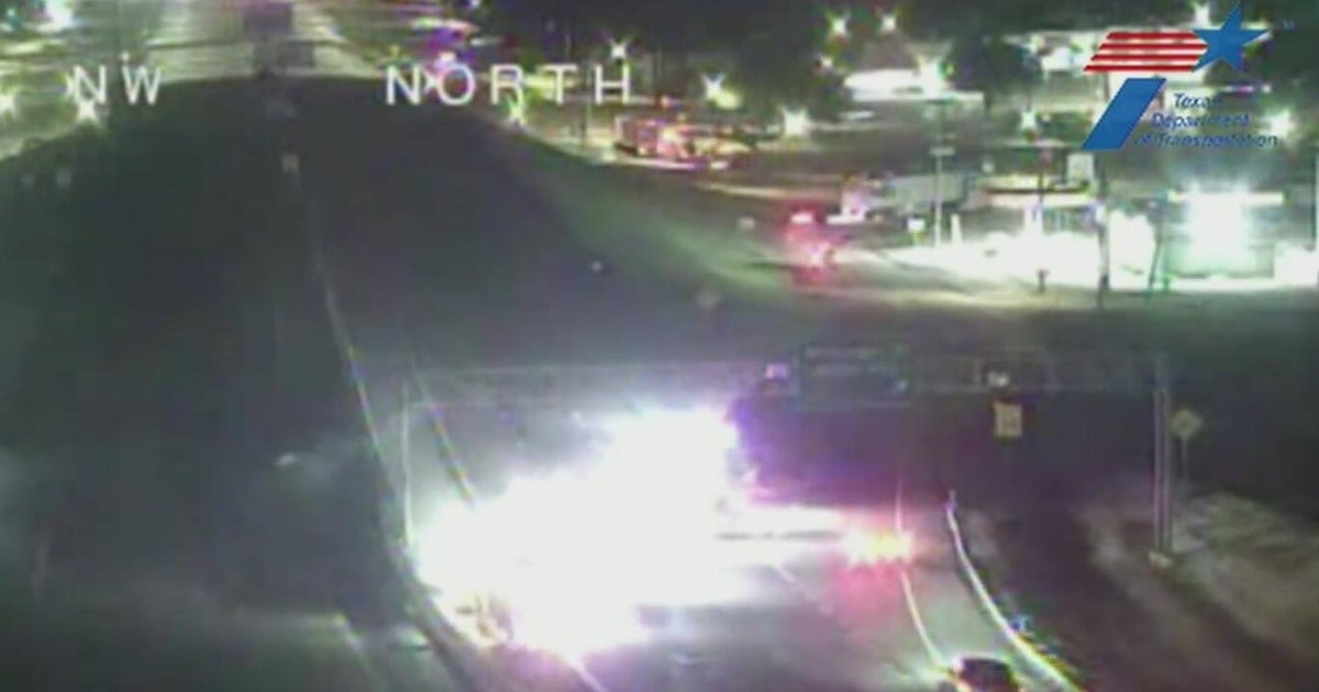 Major accident kills 1, shuts down Highway 287 - CBS Texas