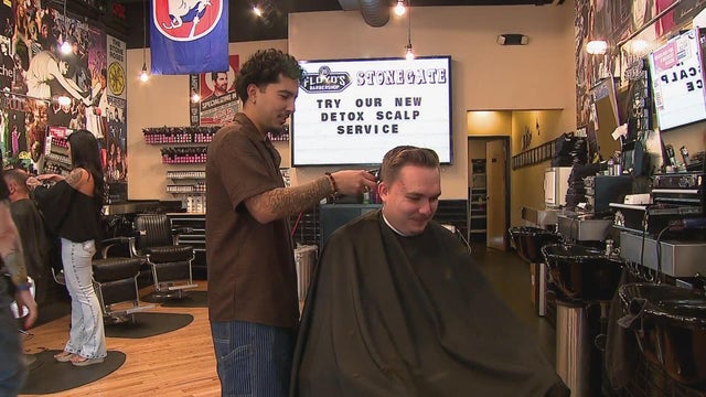 floyds-99-barbershop-broadway.jpg 