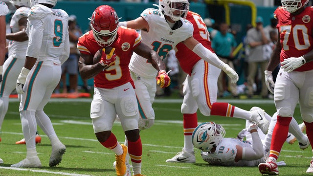 APTOPIX Chiefs Dolphins Football 