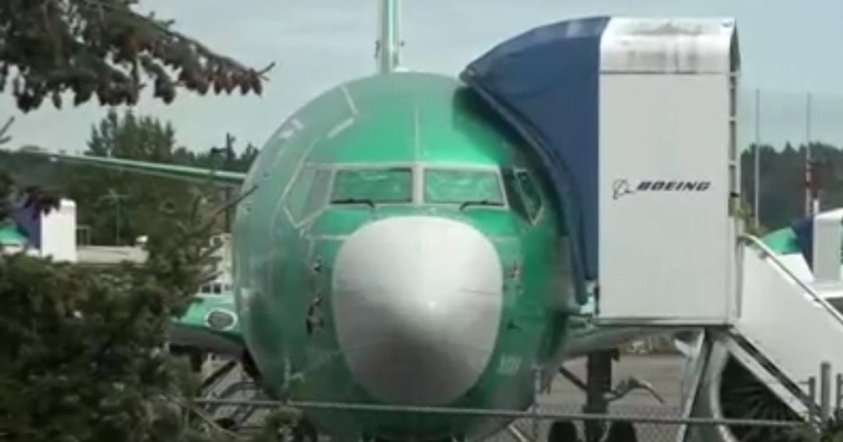 FAA delays Boeing 737 MAX 10 approval due to software glitch