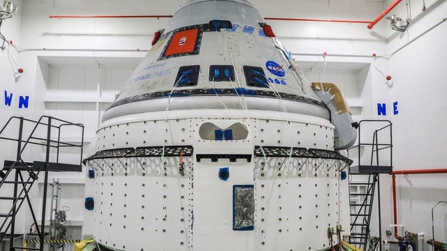 100126-starliner.jpg 