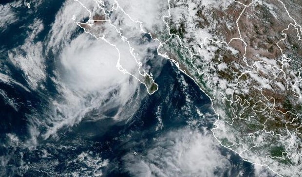 satellite-hurricane-polo-928.jpg