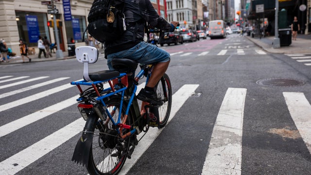 NYC Mayor Mamdani Cracks Down On Online Sellers Of Illegal E-Bikes And E-Scooters 
