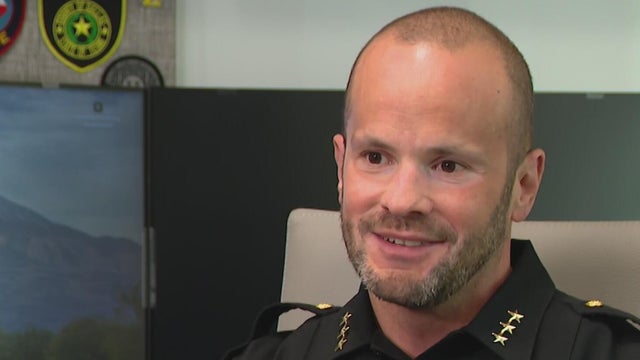 Lewisville man finds more than $128,000 on top of a bank's ATM &mdash; and returns every dollar