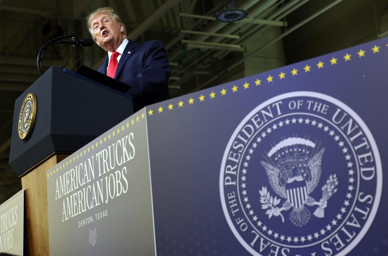Trump in Texas, Oklahoma hoping to boost Republican candidates ahead of ...