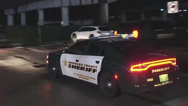 Broward deputies search for masked suspect with ax near Fort Lauderdale Airport