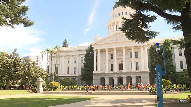 ca-state-capitol-evacuated.jpg 
