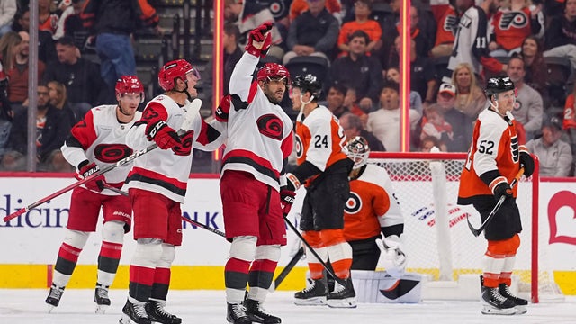 Carolina Hurricanes v Philadelphia Flyers 