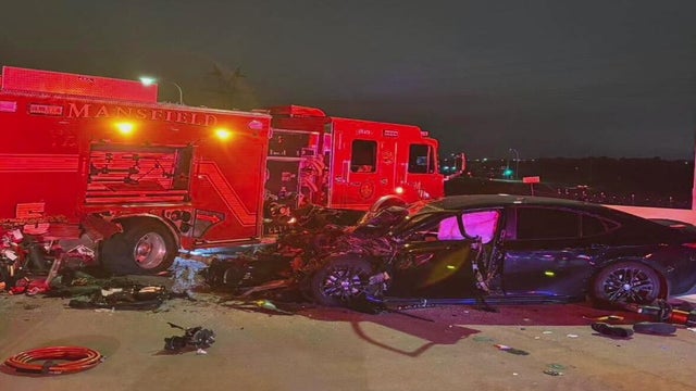 Mansfield fire engine struck while blocking traffic