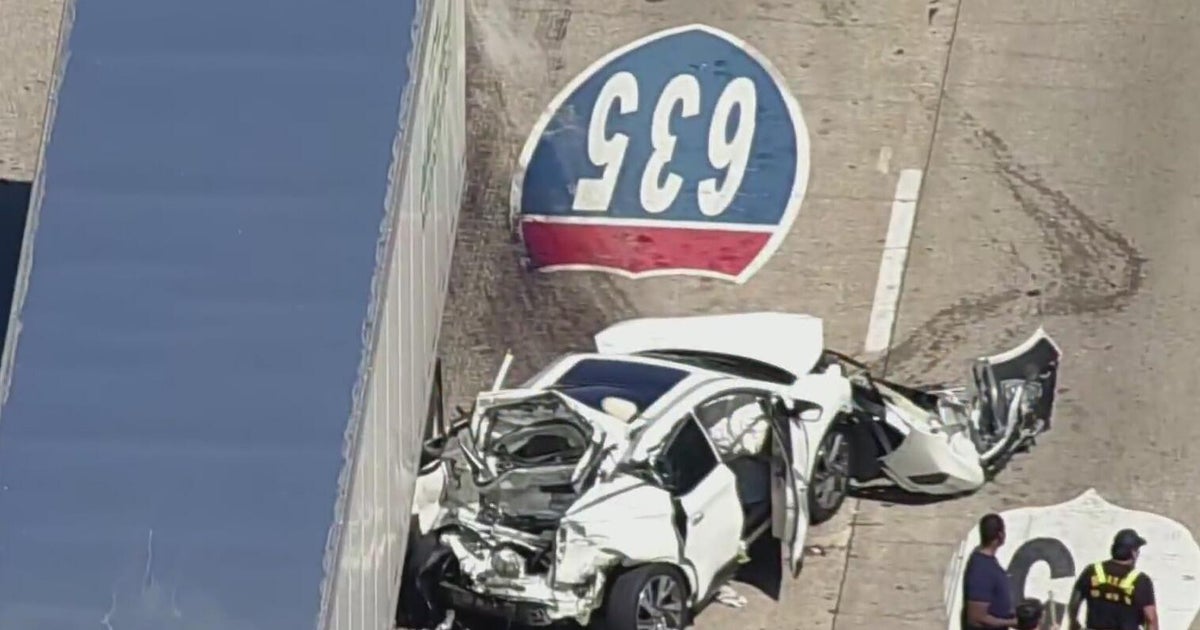 1 dead, 1 critical after crash with 18-wheeler in Dallas, police say ...