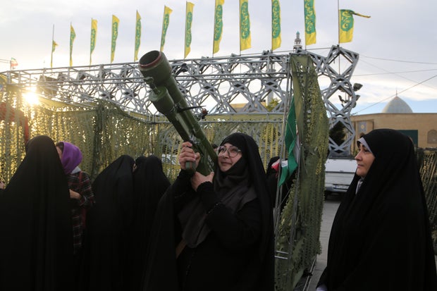 Civilians receive military training in Tehran