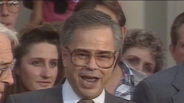 Televangelist Jim Bakker dies at 86