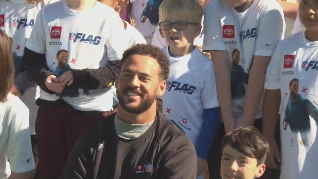 Michael Pittman Jr. holds flag football clinic with Western Pennsylvania School for the Deaf