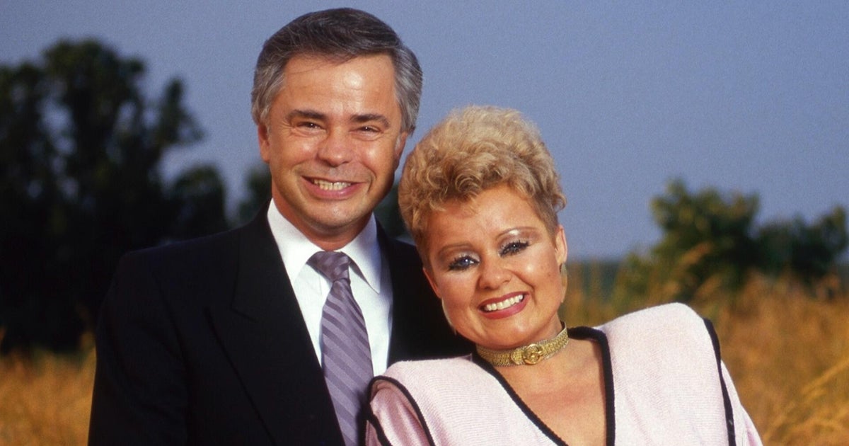Jim Bakker, disgraced televangelist, dies at 86
