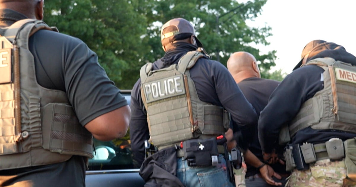 Watch: Reporter rides along with ICE as arrest carried out