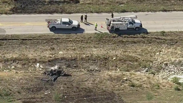 Small aircraft crashes in Tarrant County