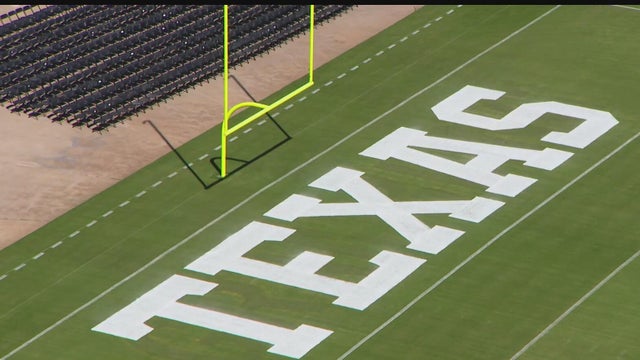 Cotton Bowl crews prepare for Saturday's Red River Rivalry