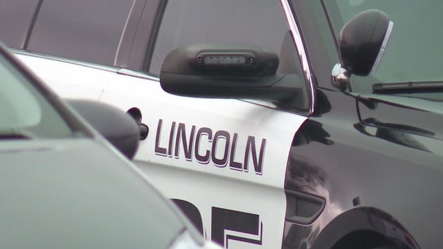 lincoln-police-car.jpg 