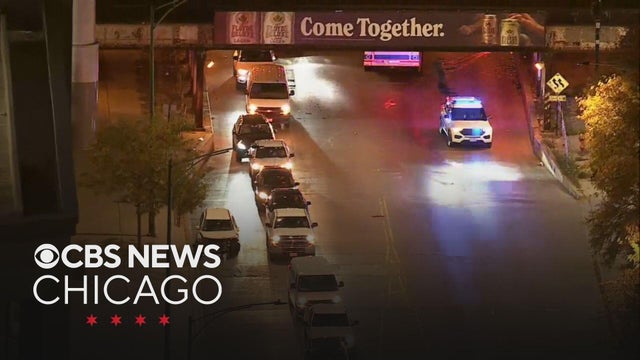 Crash disrupts Division Street near Kennedy Expressway