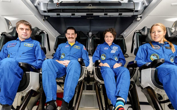 crew-cabin.jpg