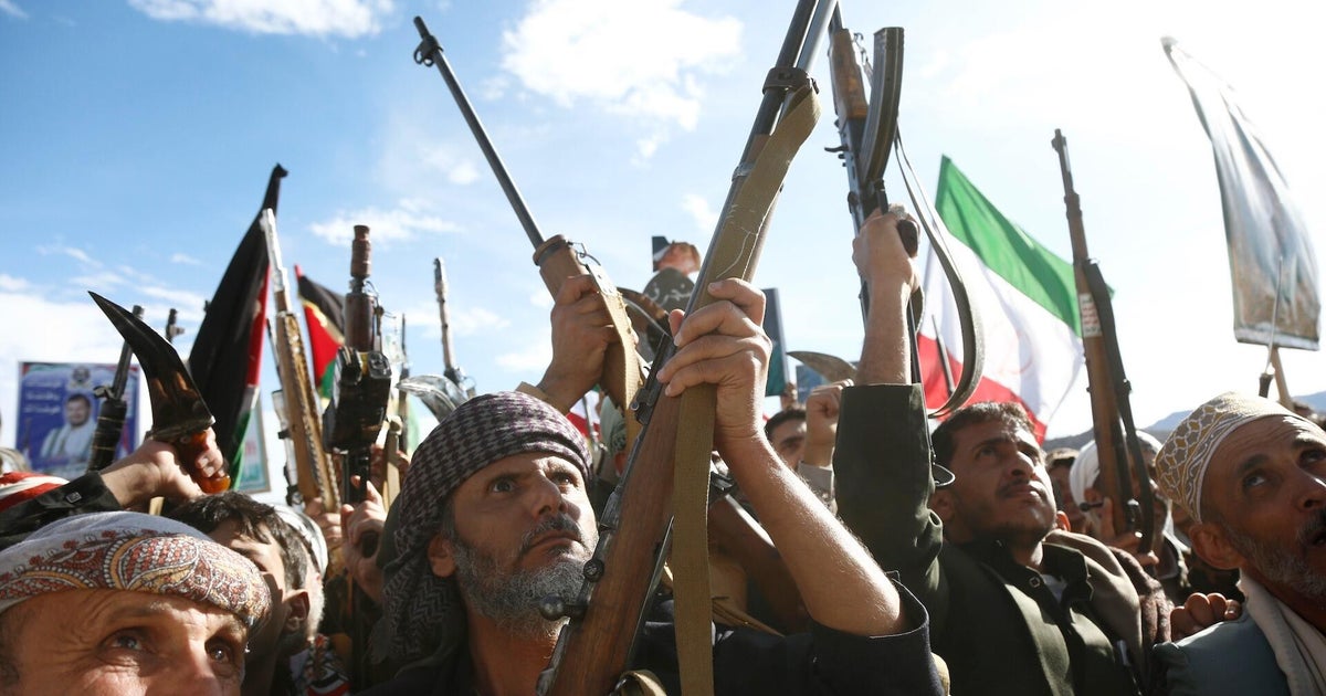 Houthis claim they struck Riyadh's main airport in Saudi Arabia