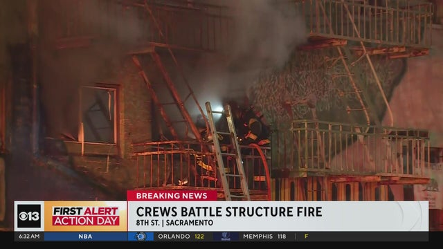 Downtown Sacramento building catches fire early Thursday morning