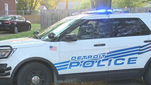 Flashing lights on top of police patrol car 