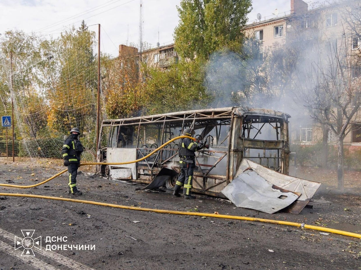 33 killed and 18 injured in Russian strike on passenger buses in Donetsk region