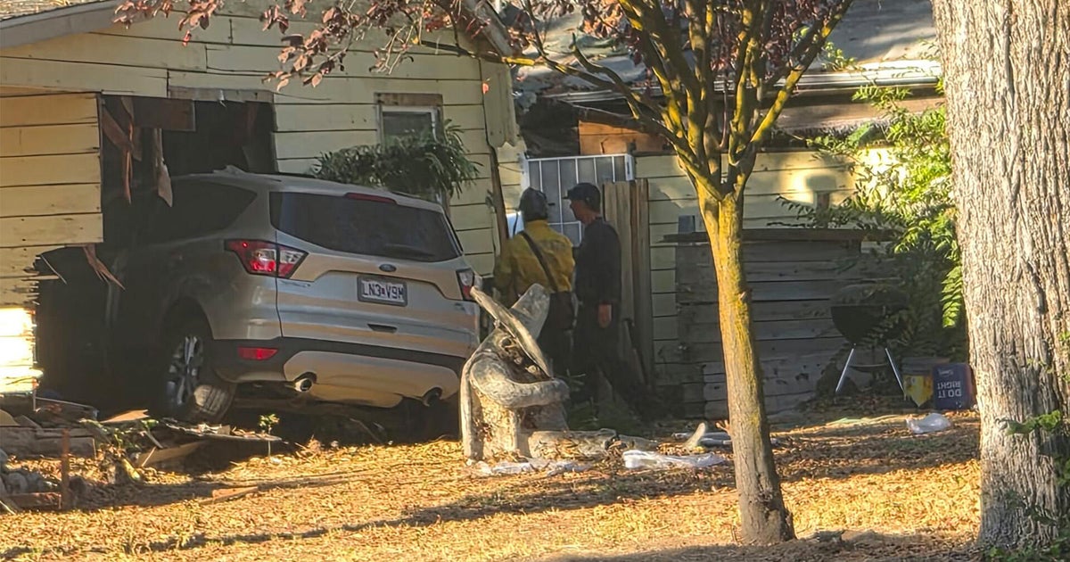 SUV crashes into Modesto home on Fortuna Avenue, killing 1 - CBS Sacramento