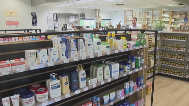 Pharmacist offers alternative as prescription drug costs push Americans to Canada