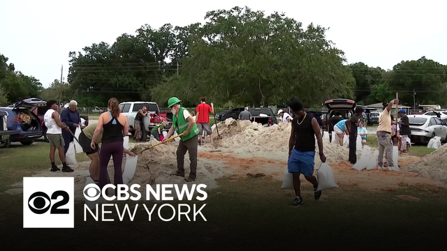 Residents in the South prepare for Hurricane Isaias