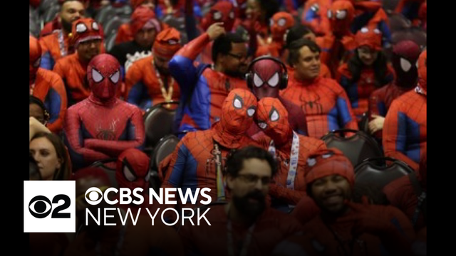 Hundreds of Comic Con-goers dress up as Spider-Man to try and break world record