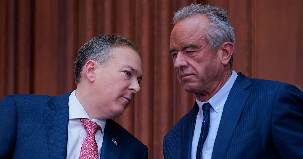 RFK младши и Лий Зелдин са притиснати от демократите за възможни роли в помилванията на Тръмп