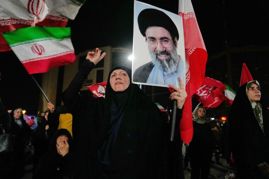 Iran calls U.S. response "insufficient" amid stalled talks to end the war