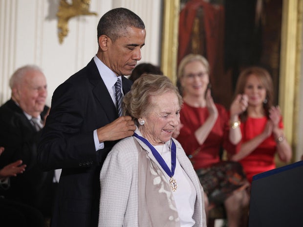 Obama Awards 19 Americans With Presidential Medal Of Freedom