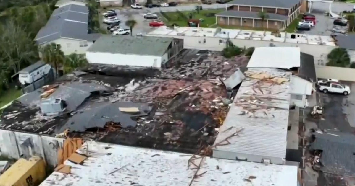 Hundreds of thousands without power as Isaias makes landfall, kills at least 4
