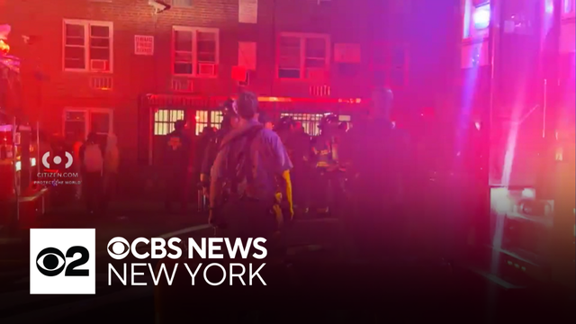 1 dead in Staten Island apartment fire
