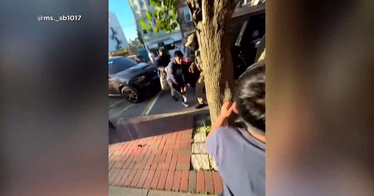 Children cry as man is arrested by ICE during traffic stop in Harrison, NJ