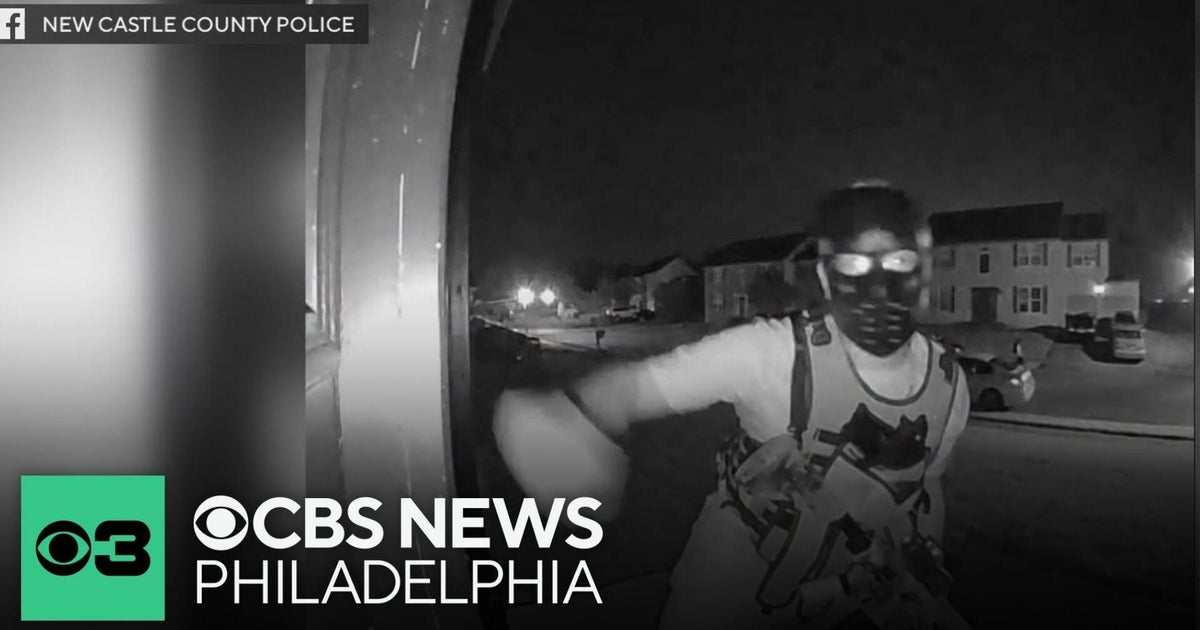 Masked suspect knocks on doors of several homes in Delaware - CBS ...